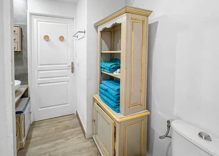 Апартаменты Agreable Detente Au Soleil A - Wifi - Parking Prive Антиб