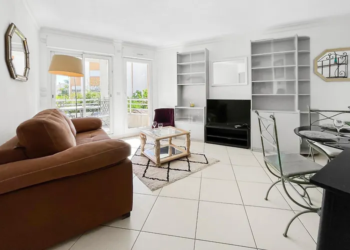 Agreable Detente Au Soleil A - Wifi - Parking Prive * Антиб