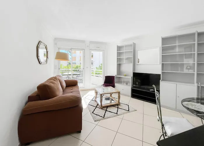 Agreable Detente Au Soleil A - Wifi - Parking Prive Apartment